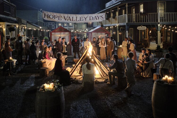 The Hope Valley Days bon fire