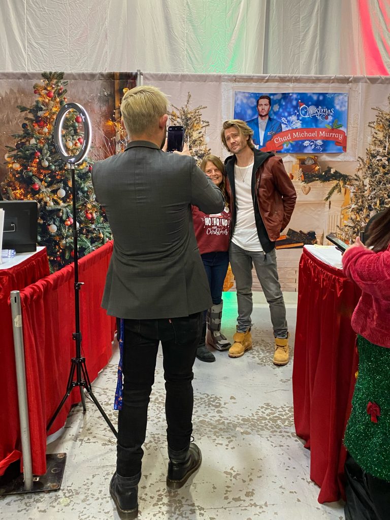 Chad Michael Murray at Christmas Con 2022
